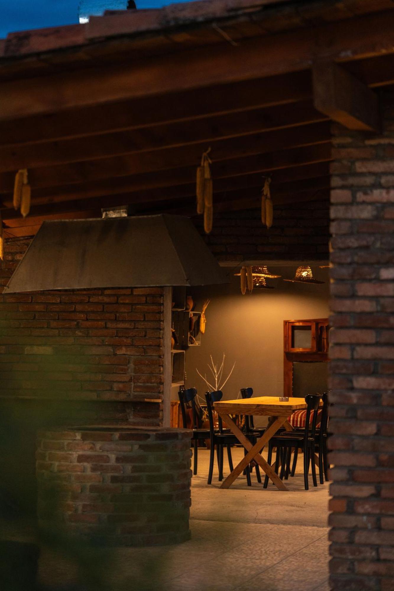 Vineyard Hotel & Winery Napareuli Екстериор снимка