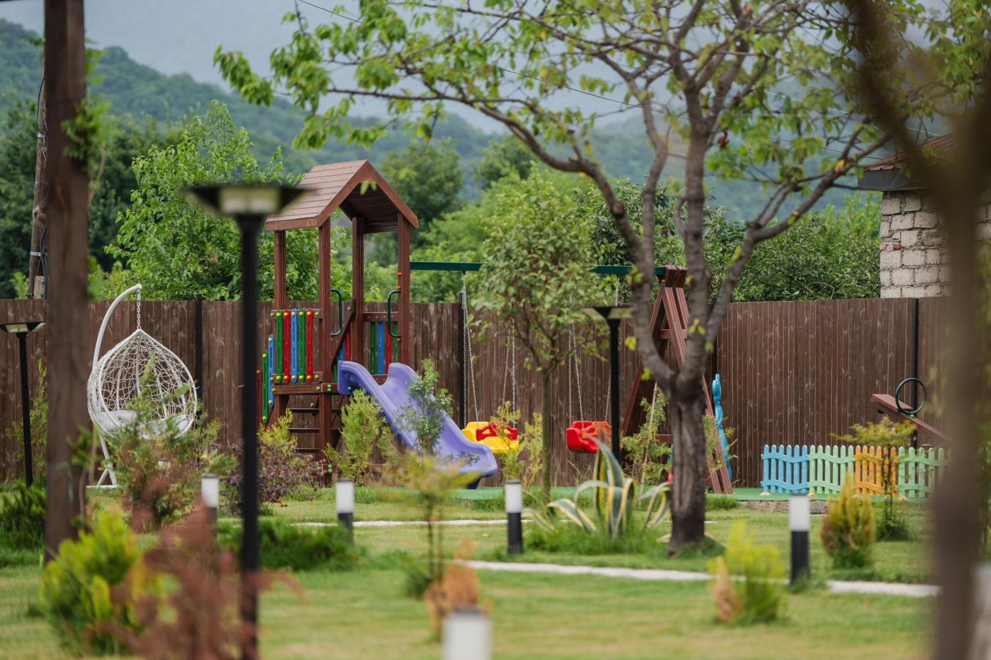 Vineyard Hotel & Winery Napareuli Екстериор снимка