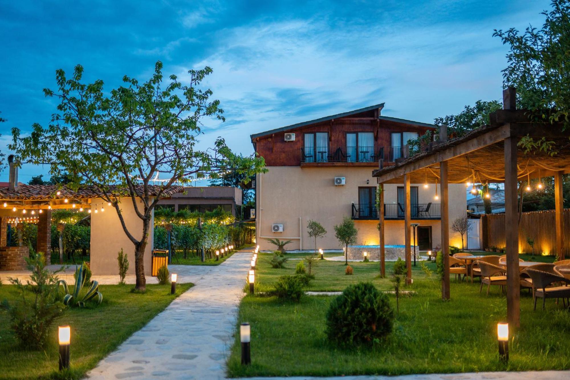 Vineyard Hotel & Winery Napareuli Екстериор снимка